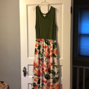 Women’s maxi dress